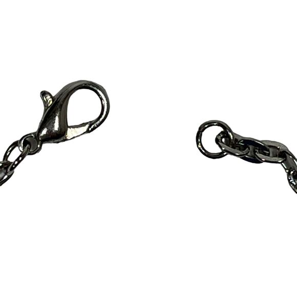 MOTHER MARY Oval Pendant Necklace Silver Tone Religious Faith Medal Gift Boxed - Picture 7 of 11